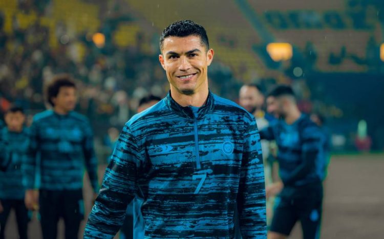براتب يصل إلى 2300 يورو.. كريستيانو رونالدو يبحث عن موظفين