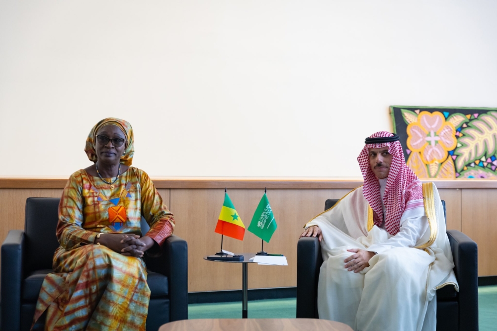 %d9%88%d8%b2%d9%8a%d8%b1 %d8%a7%d9%84%d8%ae%d8%a7%d8%b1%d8%ac%d9%8a%d8%a9 %d9%8a%d8%a8%d8%ad%d8%ab %d8%aa%d8%b9%d8%b2%d9%8a%d8%b2 %d8%a7%d9%84%d8%b9%d9%84%d8%a7%d9%82%d8%a7%d8%aa %d8%a7%d9%84%d8%ab