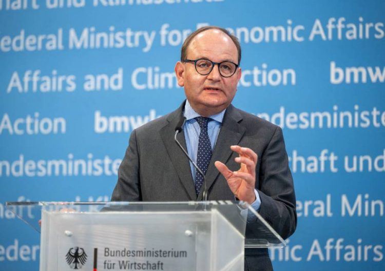 %d9%83%d8%a8%d9%8a%d8%b1 %d8%b9%d9%84%d9%85%d8%a7%d8%a1 %d8%a7%d9%84%d9%85%d9%86%d8%a7%d8%ae %d9%81%d9%8a %d8%a7%d9%84%d8%a7%d8%aa%d8%ad%d8%a7%d8%af %d8%a7%d9%84%d8%a3%d9%88%d8%b1%d9%88%d8%a8%d9%8a