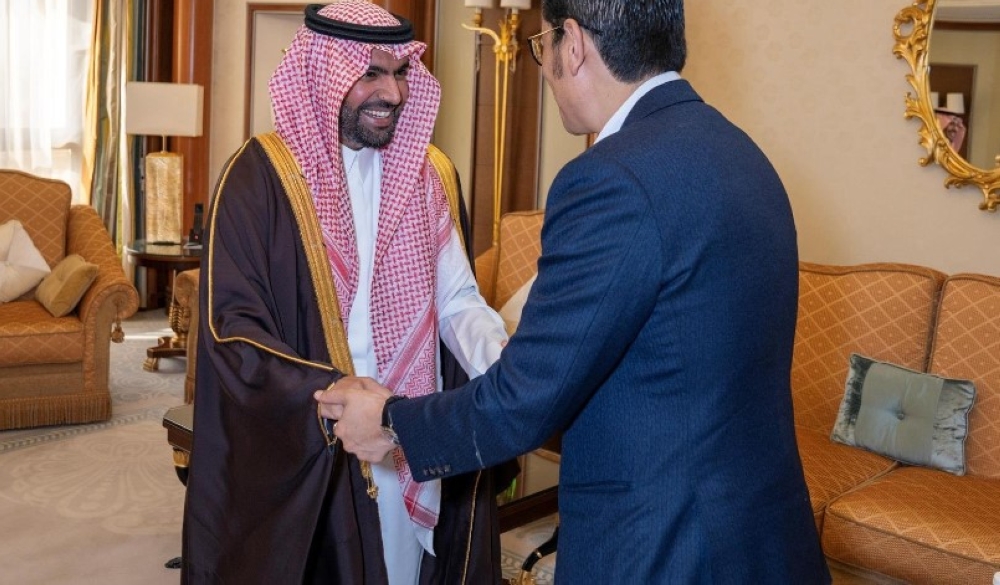 %d9%88%d8%b2%d9%8a%d8%b1 %d8%a7%d9%84%d8%ab%d9%82%d8%a7%d9%81%d8%a9 %d9%88%d9%85%d9%84%d9%83 %d8%a8%d9%88%d8%aa%d8%a7%d9%86 %d9%8a%d8%b3%d8%aa%d8%b9%d8%b1%d8%b6%d8%a7%d9%86 %d8%aa%d8%b9%d8%b2%d9%8a