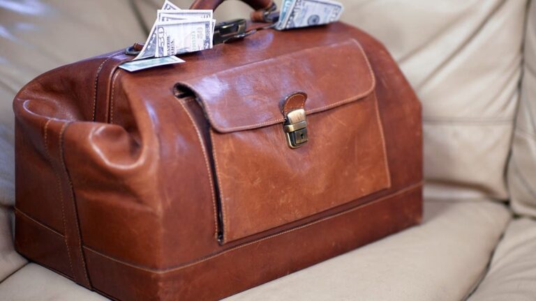 %d9%82%d8%b5%d8%a9 %d8%b1%d8%ac%d9%84 %d8%a8%d9%84%d9%91%d8%ba %d8%b9%d9%86 %d9%86%d9%81%d8%b3%d9%87 %d9%85%d9%82%d8%a7%d8%a8%d9%84 10 %d9%85%d9%84%d8%a7%d9%8a%d9%8a%d9%86 %d8%af%d9%88%d9%84%d8%a7