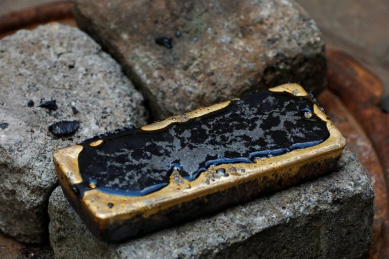 %d8%a7%d9%84%d8%b0%d9%87%d8%a8 %d9%8a%d9%86%d8%ae%d9%81%d8%b6 %d9%85%d8%b9 %d8%b5%d8%b9%d9%88%d8%af %d8%a7%d9%84%d8%af%d9%88%d9%84%d8%a7%d8%b1 %d9%88%d8%b3%d8%b7 %d8%aa%d8%b1%d9%82%d8%a8 %d9%84%d9%85