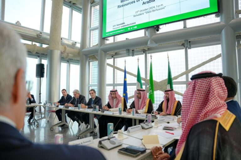 %d9%88%d8%b2%d9%8a%d8%b1 %d8%a7%d9%84%d8%b5%d9%86%d8%a7%d8%b9%d8%a9 %d8%aa%d9%82%d9%86%d9%8a%d8%a7%d8%aa %d8%a7%d9%84%d8%ab%d9%88%d8%b1%d8%a9 %d8%a7%d9%84%d8%b5%d9%86%d8%a7%d8%b9%d9%8a%d8%a9 %d8%a7