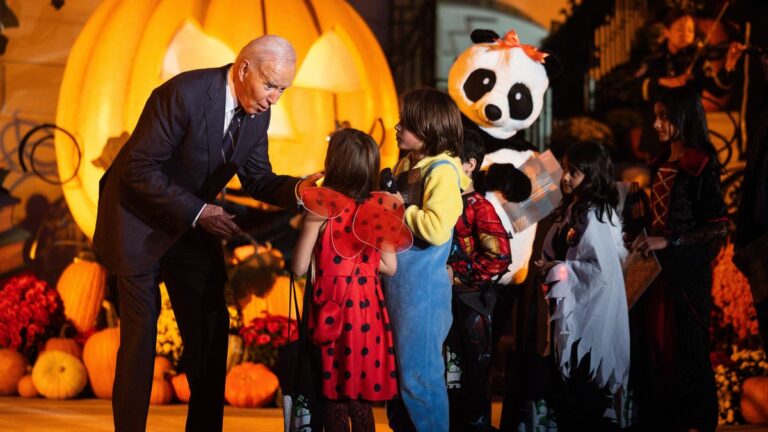 %d8%a8%d8%a7%d9%84%d8%b5%d9%88%d8%b1 %d8%a8%d8%a7%d9%8a%d8%af%d9%86 %d8%a7%d9%84%d9%85%d8%af%d9%87%d9%88%d8%b4 %d9%88%d8%b2%d9%88%d8%ac%d8%aa%d9%87 %d8%a7%d9%84%d8%a8%d8%a7%d9%86%d8%af%d8%a7