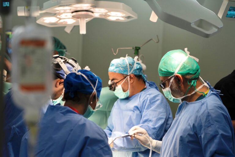 %d9%85%d8%b1%d9%83%d8%b2 %d8%a7%d9%84%d9%85%d9%84%d9%83 %d8%b3%d9%84%d9%85%d8%a7%d9%86 %d9%8a%d9%88%d8%b2%d8%b9 %d9%85%d8%b3%d8%a7%d8%b9%d8%af%d8%a7%d8%aa %d9%81%d9%8a %d8%b3%d9%88%d8%b1%d9%8a%d8%a7