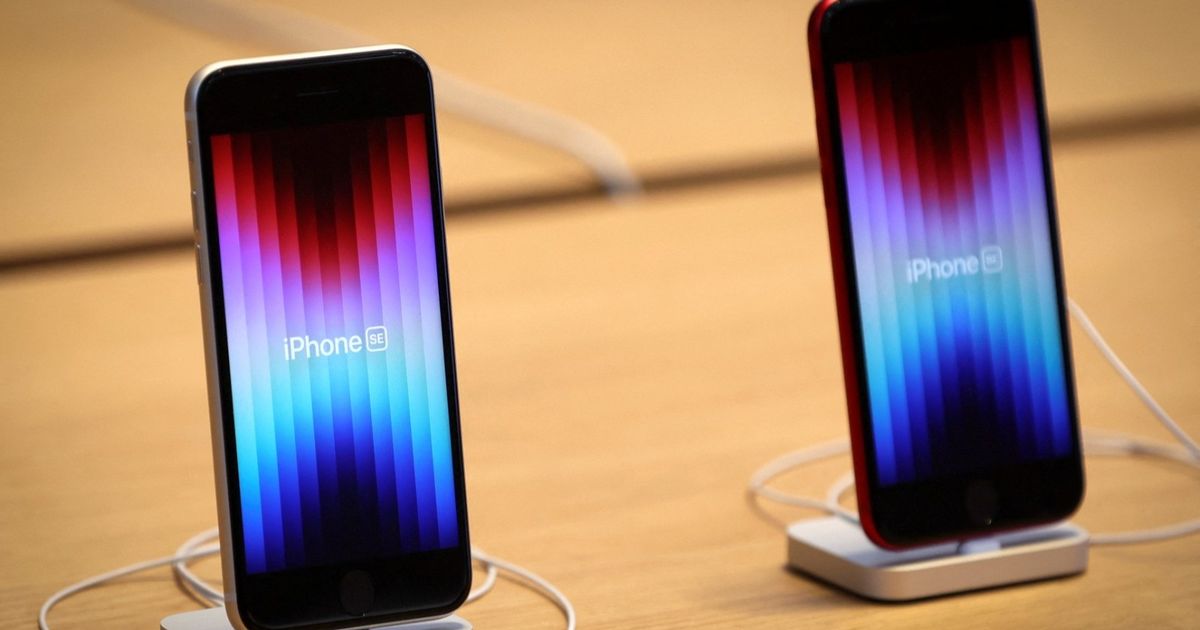 أبل تستعد لإطلاق نسخة جديدة من طراز iPhone SE الأقل تكلفة