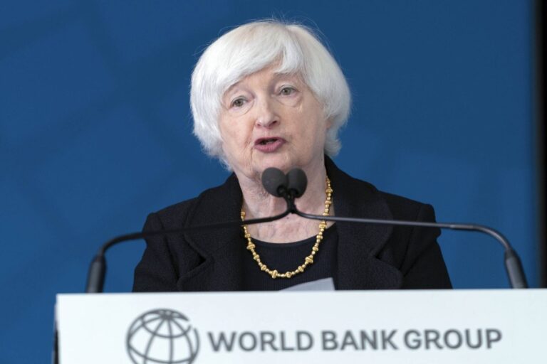 %d9%8a%d9%84%d9%8a%d9%86 %d9%88%d9%83%d8%a8%d9%8a%d8%b1 %d8%a7%d9%84%d8%a7%d9%82%d8%aa%d8%b5%d8%a7%d8%af%d9%8a%d9%8a%d9%86 %d9%81%d9%8a %d8%b5%d9%86%d8%af%d9%88%d9%82 %d8%a7%d9%84%d9%86%d9%82%d8%af