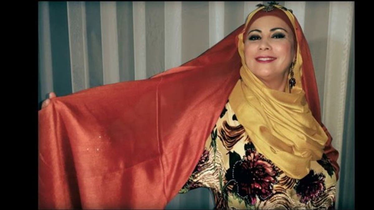 الجزائر.. فنانة شهيرة تصفع زميلتها في حفل زفاف
