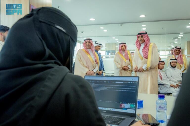 %d9%88%d8%b2%d9%8a%d8%b1 %d8%a7%d9%84%d8%a5%d8%b9%d9%84%d8%a7%d9%85 %d9%8a%d9%81%d8%aa%d8%aa%d8%ad %d8%a3%d9%83%d8%a7%d8%af%d9%8a%d9%85%d9%8a%d8%a9 %d9%88%d8%a7%d8%b3 %d9%84%d9%84%d8%aa%d8%af