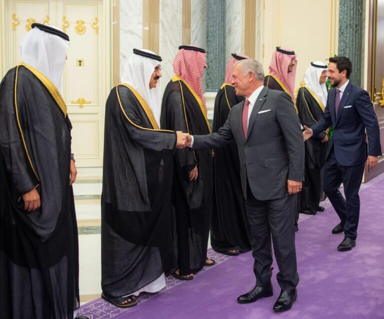 %d9%88%d9%84%d9%8a %d8%a7%d9%84%d8%b9%d9%87%d8%af %d9%88%d9%85%d9%84%d9%83 %d8%a7%d9%84%d8%a3%d8%b1%d8%af%d9%86 %d9%8a%d8%b4%d8%af%d8%af%d8%a7%d9%86 %d8%b9%d9%84%d9%89 %d8%a7%d9%84%d9%88%d9%82%d9%88