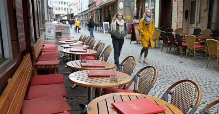 %d9%81%d9%8a %d8%b8%d9%84 %d8%aa%d8%b1%d8%a7%d8%ac%d8%b9 %d8%a7%d9%84%d8%b5%d9%86%d8%a7%d8%b9%d8%a9 %d8%a3%d9%84%d9%85%d8%a7%d9%86%d9%8a%d8%a7 %d8%aa%d8%ba%d9%81%d9%84 %d9%81%d8%b1%d8%b5 %d8%a7