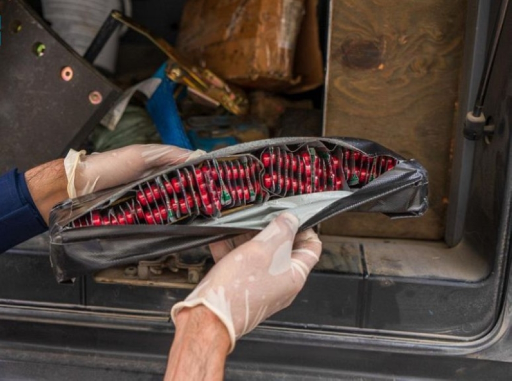 %d8%a7%d9%84%d9%82%d8%a8%d8%b6 %d8%b9%d9%84%d9%89 %d8%b4%d8%ae%d8%b5%d9%8a%d9%86 %d8%a8%d8%ae%d9%84%d9%8a%d8%b5 %d9%84%d8%aa%d8%b1%d9%88%d9%8a%d8%ac%d9%87%d9%85%d8%a7 %d8%a3%d9%82%d8%b1%d8%a7%d8%b5