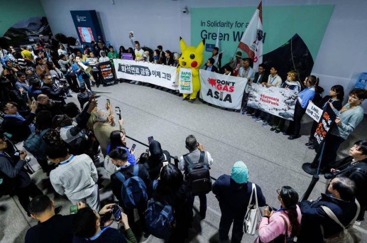 %d9%83%d9%85 %d8%aa%d9%86%d9%81%d9%82 %d8%a7%d9%84%d8%ad%d9%83%d9%88%d9%85%d8%a7%d8%aa %d8%b9%d9%84%d9%89 %d8%a7%d9%84%d9%88%d9%82%d9%88%d8%af %d8%a7%d9%84%d8%a3%d8%ad%d9%81%d9%88%d8%b1%d9%8a %d9%88