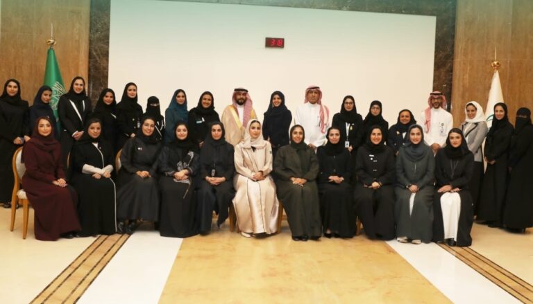 %d9%85%d8%b1%d9%83%d8%b2 %d8%a7%d9%84%d9%82%d9%8a%d8%a7%d8%af%d8%a7%d8%aa %d8%a7%d9%84%d9%86%d8%b3%d8%a7%d8%a6%d9%8a%d8%a9 %d9%81%d9%8a %d8%ac%d8%a7%d9%85%d8%b9%d8%a9 %d8%a7%d9%84%d8%a3%d9%85%d9%8a