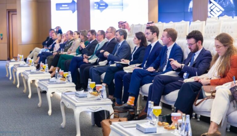 %d8%b5%d9%88%d8%b1 %d8%a7%d9%84%d8%a7%d8%aa%d8%ad%d8%a7%d8%af %d8%a7%d9%84%d8%a3%d9%88%d8%b1%d9%88%d8%a8%d9%8a %d9%8a%d8%b7%d9%91%d9%84%d8%b9 %d8%b9%d9%84%d9%89 %d8%a7%d8%b3%d8%aa%d8%b1%d8%a7%d8%aa