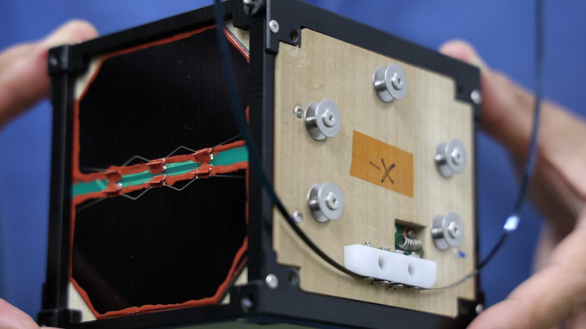 %d8%a3%d9%88%d9%84 %d9%82%d9%85%d8%b1 %d8%b5%d9%86%d8%a7%d8%b9%d9%8a %d8%ae%d8%b4%d8%a8%d9%8a %d9%81%d9%8a %d8%a7%d9%84%d8%b9%d8%a7%d9%84%d9%85 %d9%8a%d9%86%d8%b7%d9%84%d9%82 %d8%a5%d9%84%d9%89 %d8%a7