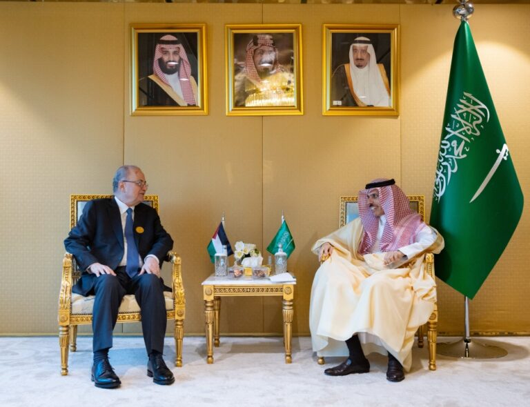 %d9%88%d8%b2%d9%8a%d8%b1 %d8%a7%d9%84%d8%ae%d8%a7%d8%b1%d8%ac%d9%8a%d8%a9 %d9%88%d8%b1%d8%a6%d9%8a%d8%b3 %d9%88%d8%b2%d8%b1%d8%a7%d8%a1 %d9%81%d9%84%d8%b3%d8%b7%d9%8a%d9%86 %d9%8a%d8%a8%d8%ad%d8%ab