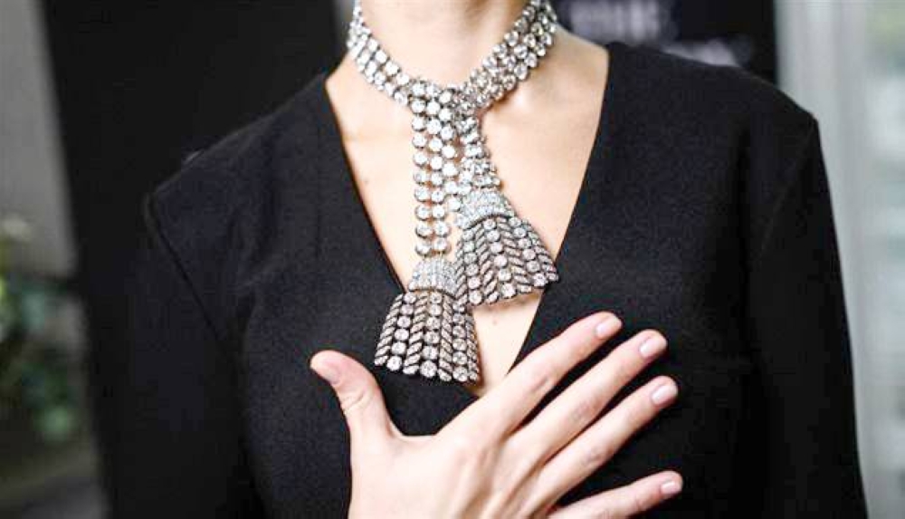 %d8%b3%d8%b9%d8%b1%d9%87%d8%a7 48 %d9%85%d9%84%d9%8a%d9%88%d9%86 %d8%af%d9%88%d9%84%d8%a7%d8%b1 %d8%a7%d9%85%d8%b1%d8%a3%d8%a9 %d8%aa%d8%b2%d9%8a%d9%86 %d8%b5%d8%af%d8%b1%d9%87%d8%a7 %d8%a8%d9%80500