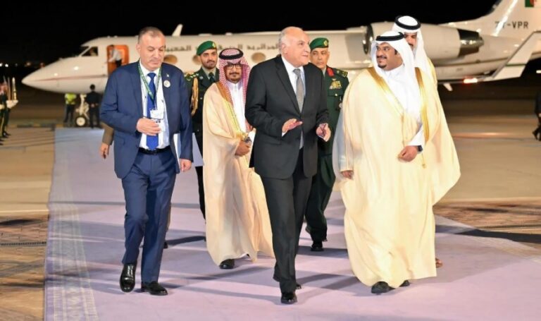 %d8%a7%d9%84%d9%85%d8%b3%d8%a4%d9%88%d9%84%d9%88%d9%86 %d9%88%d8%a7%d9%84%d8%b1%d8%a4%d8%b3%d8%a7%d8%a1 %d9%8a%d8%b5%d9%84%d9%88%d9%86 %d8%a5%d9%84%d9%89 %d8%a7%d9%84%d8%b1%d9%8a%d8%a7%d8%b6 %d9%84