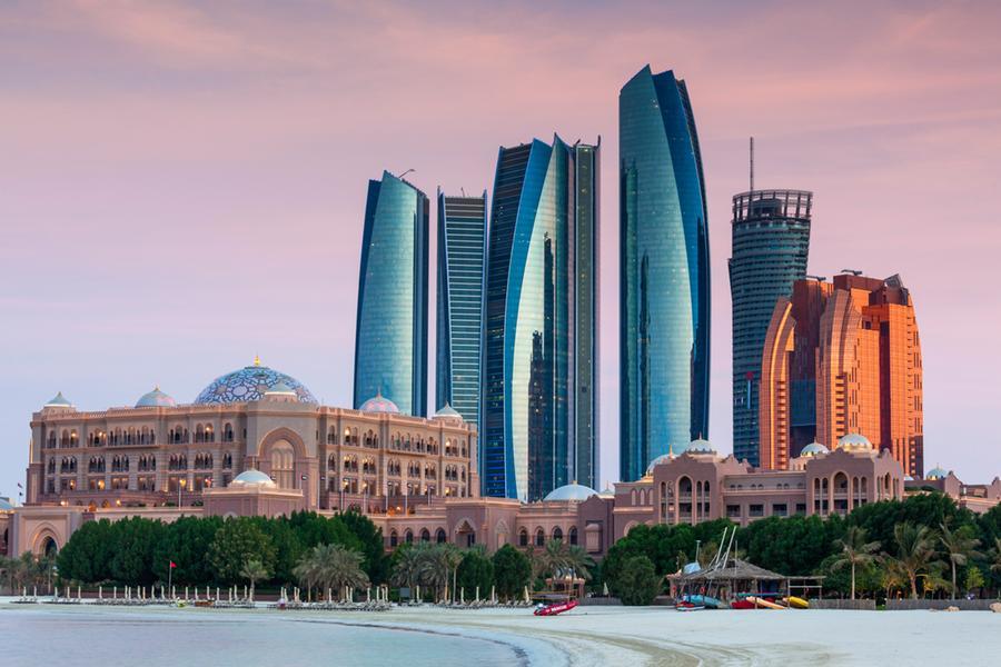 مركز النقل المتكامل (أبوظبي للتنقل) يطلق دليل النضج البيئي والاجتماعي وحوكمة الشركات في القطاع البحري
