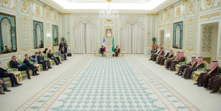 %d9%88%d9%84%d9%8a %d8%a7%d9%84%d8%b9%d9%87%d8%af %d9%88%d8%b1%d8%a6%d9%8a%d8%b3 %d9%81%d8%b1%d9%86%d8%b3%d8%a7 %d9%8a%d8%b4%d9%87%d8%af%d8%a7%d9%86 %d8%aa%d9%88%d9%82%d9%8a%d8%b9 %d9%85%d8%b0%d9%83