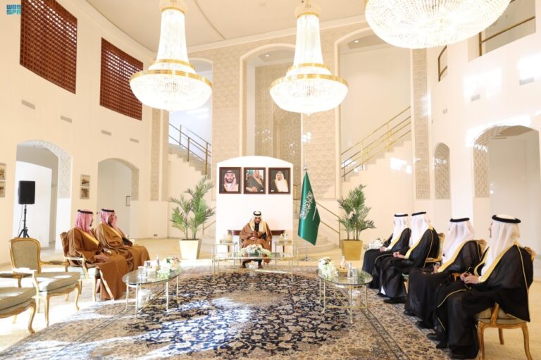 %d8%a3%d9%85%d8%a7%d9%85 %d9%88%d8%b2%d9%8a%d8%b1 %d8%a7%d9%84%d8%ae%d8%a7%d8%b1%d8%ac%d9%8a%d8%a9 %d8%a7%d9%84%d9%82%d9%86%d8%a7%d8%b5%d9%84 %d8%a7%d9%84%d9%85%d8%b9%d9%8a%d9%91%d9%86%d9%88%d9%86