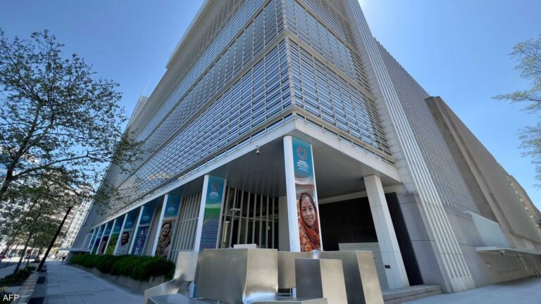 %d8%a7%d9%84%d8%a8%d9%86%d9%83 %d8%a7%d9%84%d8%af%d9%88%d9%84%d9%8a %d9%8a%d8%b1%d9%81%d8%b9 %d8%aa%d9%88%d9%82%d8%b9%d8%a7%d8%aa%d9%87 %d9%84%d9%84%d9%86%d9%85%d9%88 %d8%a8%d8%a7%d9%84%d8%b5%d9%8a