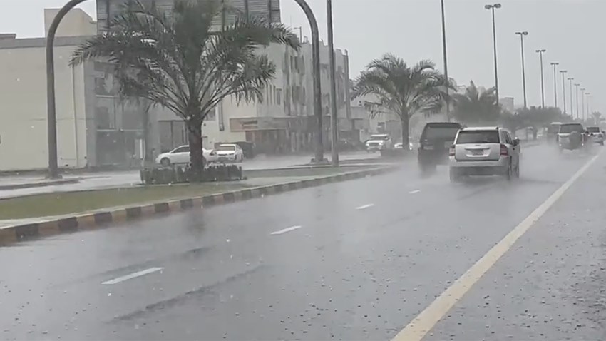شرطة أبوظبي تدعو السائقين للقيادة بحذر  أثناء الأمطار  والتقلبات الجوية