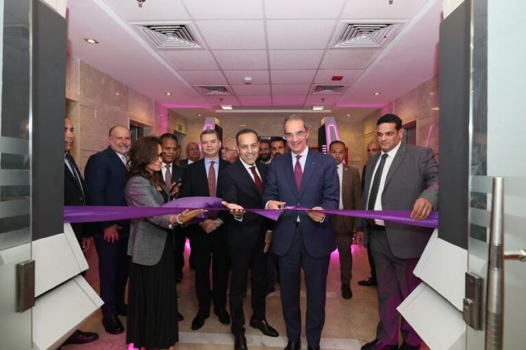 %d9%83%d9%88%d9%85%d9%81%d9%88%d9%84%d8%aa %d8%aa%d9%81%d8%aa%d8%aa%d8%ad %d9%85%d8%b1%d9%83%d8%b2 %d8%aa%d9%85%d9%8a%d8%b2 %d9%81%d9%8a %d8%a7%d9%84%d9%82%d8%a7%d9%87%d8%b1%d8%a9