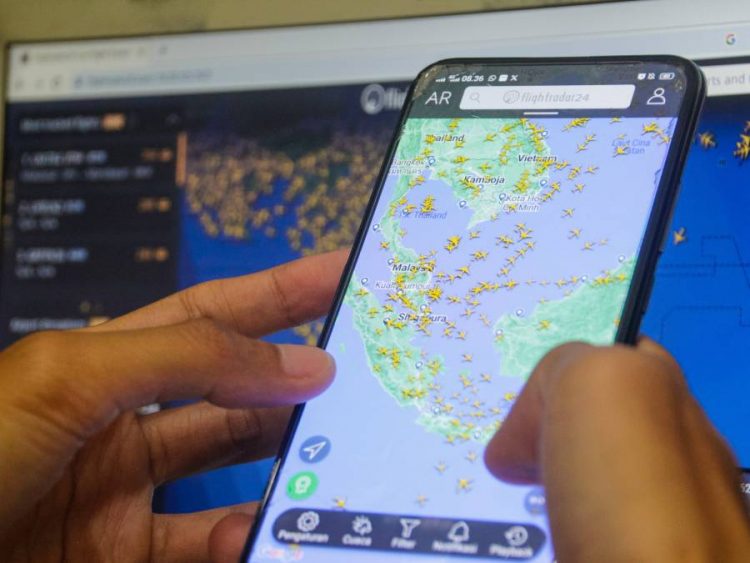 %d8%a3%d8%aa%d8%b1%d9%8a%d8%af %d9%85%d8%b9%d8%b1%d9%81%d8%a9 %d9%84%d9%85%d9%86 %d8%a7%d9%84%d8%b7%d8%a7%d8%a6%d8%b1%d8%a9 %d8%a7%d9%84%d8%aa%d9%8a %d8%aa%d8%ad%d9%84%d9%82 %d9%81%d9%88%d9%82%d9%83