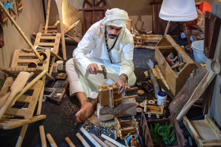 %d8%b5%d9%88%d8%b1 %d8%a7%d9%84%d8%ad%d8%b1%d9%81%d9%8a%d9%88%d9%86 %d8%a7%d9%84%d8%b3%d8%b9%d9%88%d8%af%d9%8a%d9%88%d9%86 %d9%8a%d8%a8%d8%b1%d8%b2%d9%88%d9%86 %d8%aa%d8%b1%d8%a7%d8%ab %d8%a7%d9%84