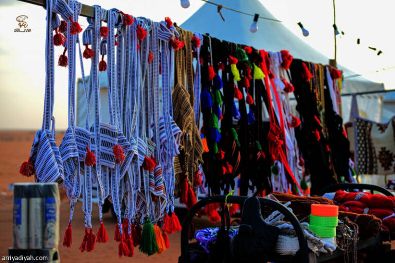 40 %d8%a3%d8%b3%d8%b1%d8%a9 %d8%aa%d8%b9%d8%b1%d8%b6 %d9%85%d9%86%d8%aa%d8%ac%d8%a7%d8%aa%d9%87%d8%a7 %d9%81%d9%8a %d8%a7%d9%84%d8%af%d9%87%d9%86%d8%a7%d8%a1