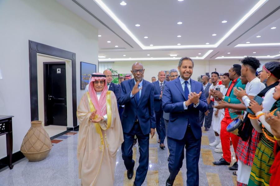 %d8%b7%d9%8a%d8%b1%d8%a7%d9%86 %d9%86%d8%a7%d8%b3 %d9%8a%d8%ad%d8%aa%d9%81%d9%84 %d8%a8%d8%aa%d8%af%d8%b4%d9%8a%d9%86 %d8%a3%d9%88%d9%84%d9%89 %d8%b1%d8%ad%d9%84%d8%a7%d8%aa%d9%87 %d8%a7%d9%84%d9%85