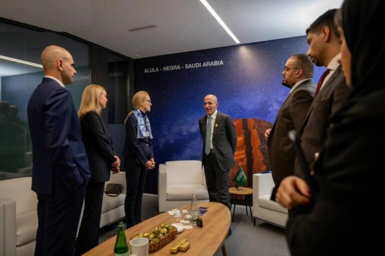 %d9%88%d8%b2%d9%8a%d8%b1%d8%a7 %d8%a7%d9%84%d9%85%d8%a7%d9%84%d9%8a%d8%a9 %d9%88%d8%a7%d9%84%d8%a7%d9%82%d8%aa%d8%b5%d8%a7%d8%af %d9%8a%d8%a8%d8%ad%d8%ab%d8%a7%d9%86 %d9%85%d8%b9 %d9%82%d9%8a%d8%a7