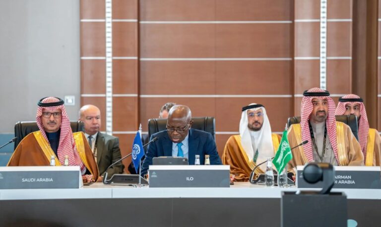 %d8%a7%d9%84%d8%b9%d9%85%d9%84 %d8%a7%d9%84%d8%af%d9%88%d9%84%d9%8a%d8%a9 %d8%aa%d8%b4%d9%8a%d8%af %d8%a8%d8%af%d9%88%d8%b1 %d8%a7%d9%84%d9%85%d9%85%d9%84%d9%83%d8%a9 %d9%81%d9%8a %d9%82%d9%8a