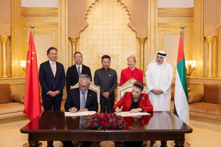 %d9%85%d9%87%d8%b1%d8%ac%d8%a7%d9%86 %d8%a3%d8%a8%d9%88%d8%b8%d8%a8%d9%8a %d9%8a%d9%88%d9%82%d9%91%d8%b9 %d9%85%d8%b0%d9%83%d9%91%d8%b1%d8%a9 %d8%aa%d9%81%d8%a7%d9%87%d9%85 %d8%aa%d8%a7%d8%b1%d9%8a