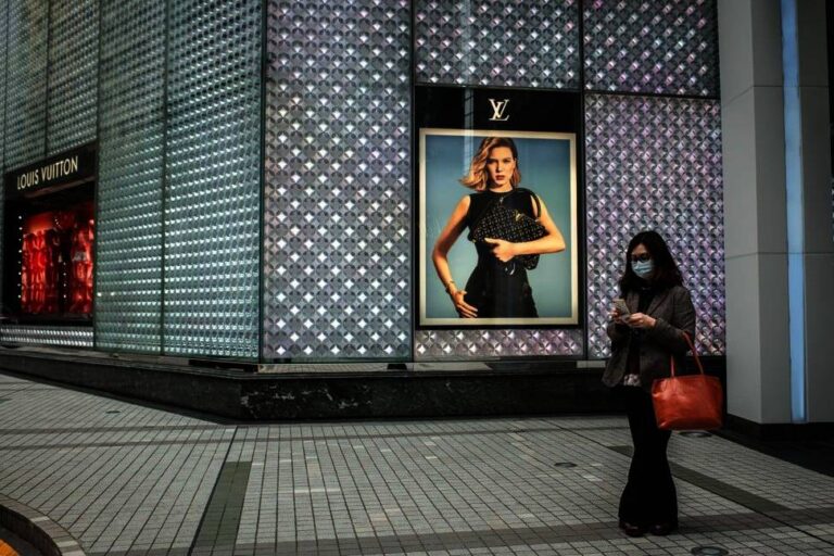 %d8%b3%d9%88%d9%82 %d8%a7%d9%84%d8%b3%d9%84%d8%b9 %d8%a7%d9%84%d9%81%d8%a7%d8%ae%d8%b1%d8%a9 %d9%81%d9%8a %d8%a3%d8%b2%d9%85%d8%a9 %d9%84%d9%86 %d8%aa%d8%aa%d8%b9%d8%a7%d9%81%d9%89 %d9%85%d9%86%d9%87