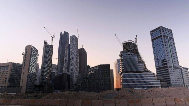 %d8%a7%d9%84%d8%b3%d8%b9%d9%88%d8%af%d9%8a%d8%a9 %d8%aa%d8%a8%d8%af%d8%a3 %d8%b7%d8%b1%d8%ad %d8%a3%d9%88%d9%84 %d8%b3%d9%86%d8%af%d8%a7%d8%aa%d9%87%d8%a7 %d8%a7%d9%84%d8%af%d9%88%d9%84%d8%a7%d8%b1