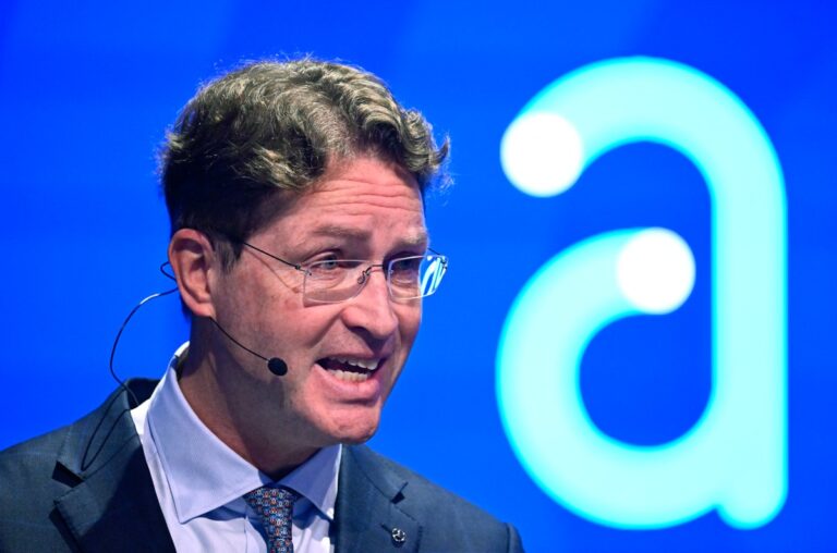 %d8%b1%d8%a6%d9%8a%d8%b3 %d9%85%d8%b1%d8%b3%d9%8a%d8%af%d8%b3 %d9%8a%d8%af%d8%b9%d9%88 %d8%a7%d9%84%d8%a7%d8%aa%d8%ad%d8%a7%d8%af %d8%a7%d9%84%d8%a3%d9%88%d8%b1%d9%88%d8%a8%d9%8a %d9%84%d9%84%d8%aa