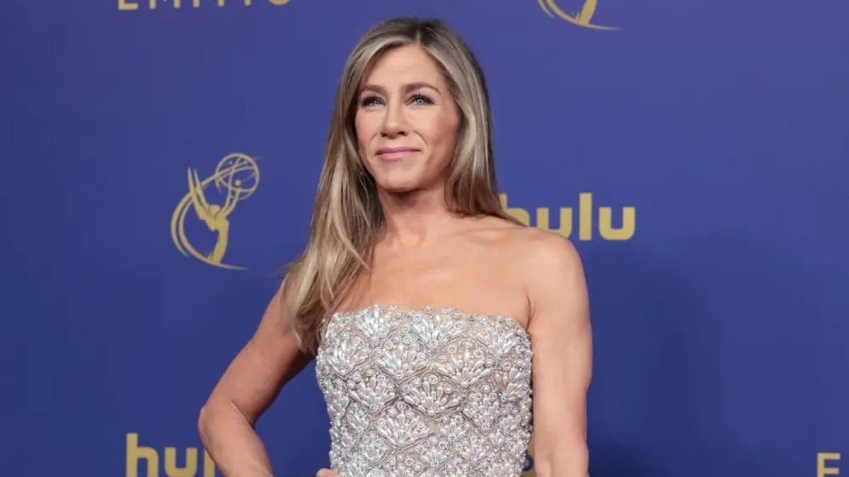 %d9%86%d8%ac%d9%85%d8%a9 %d9%81%d8%b1%d9%86%d8%af%d8%b2 %d8%aa%d8%ad%d8%aa%d9%81%d8%b8 %d8%a8%d8%b1%d8%b4%d8%a7%d9%82%d8%aa%d9%87%d8%a7 %d9%88%d8%b9%d8%a7%d9%81%d9%8a%d8%aa%d9%87%d8%a7 %d8%a8