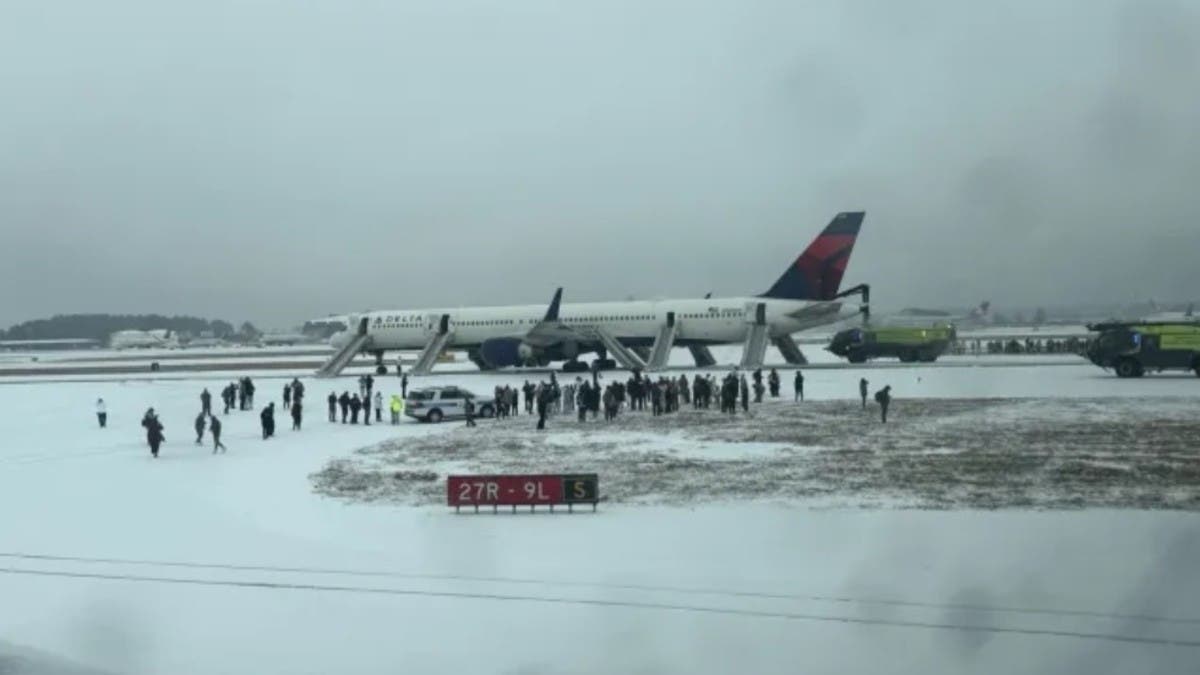 %d9%81%d9%8a%d8%af%d9%8a%d9%88 %d9%87%d8%b1%d9%88%d8%a8 %d9%85%d8%a6%d8%a7%d8%aa %d8%a7%d9%84%d8%b1%d9%83%d8%a7%d8%a8 %d9%85%d9%86 %d8%b7%d8%a7%d8%a6%d8%b1%d8%a9 %d9%81%d8%b4%d9%84%d8%aa %d8%a8