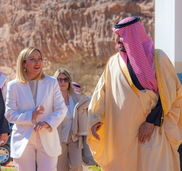 %d8%b3%d9%85%d9%88 %d9%88%d9%84%d9%8a %d8%a7%d9%84%d8%b9%d9%87%d8%af %d9%8a%d8%b3%d8%aa%d9%82%d8%a8%d9%84 %d9%81%d9%8a %d8%a7%d9%84%d9%85%d8%ae%d9%8a%d9%85 %d8%a7%d9%84%d8%b4%d8%aa%d9%88%d9%8a %d8%a8