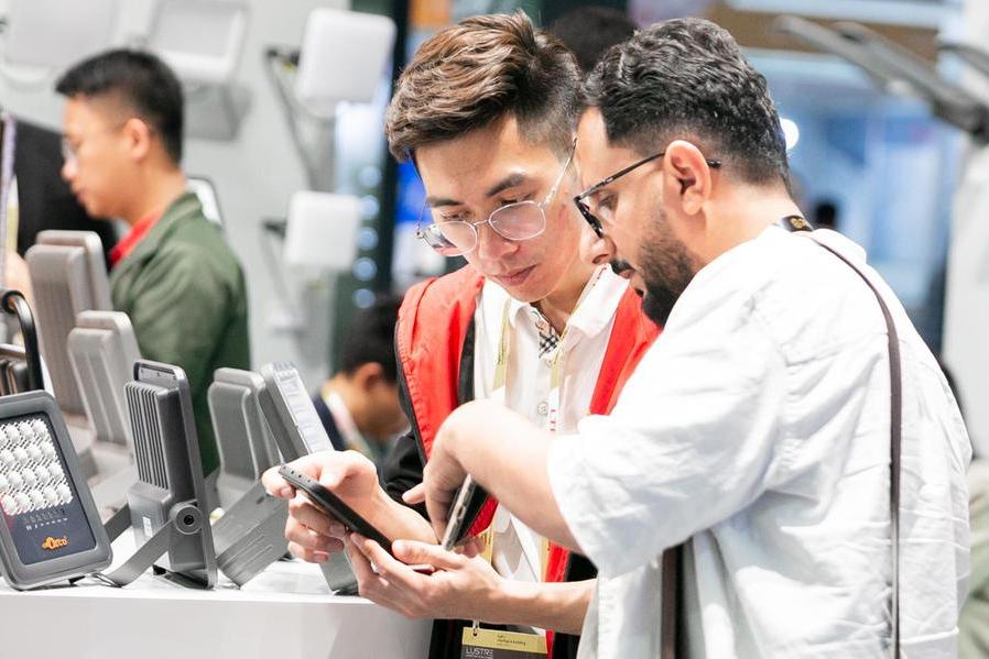 %d8%ae%d8%a8%d8%b1%d8%a7%d8%a1 %d8%a5%d9%82%d9%84%d9%8a%d9%85%d9%8a%d9%88%d9%86 %d9%8a%d8%b3%d8%aa%d8%b9%d8%b1%d8%b6%d9%88%d9%86 %d8%aa%d8%b7%d9%88%d8%b1%d8%a7%d8%aa %d8%a7%d9%84%d8%a3%d9%85%d9%86