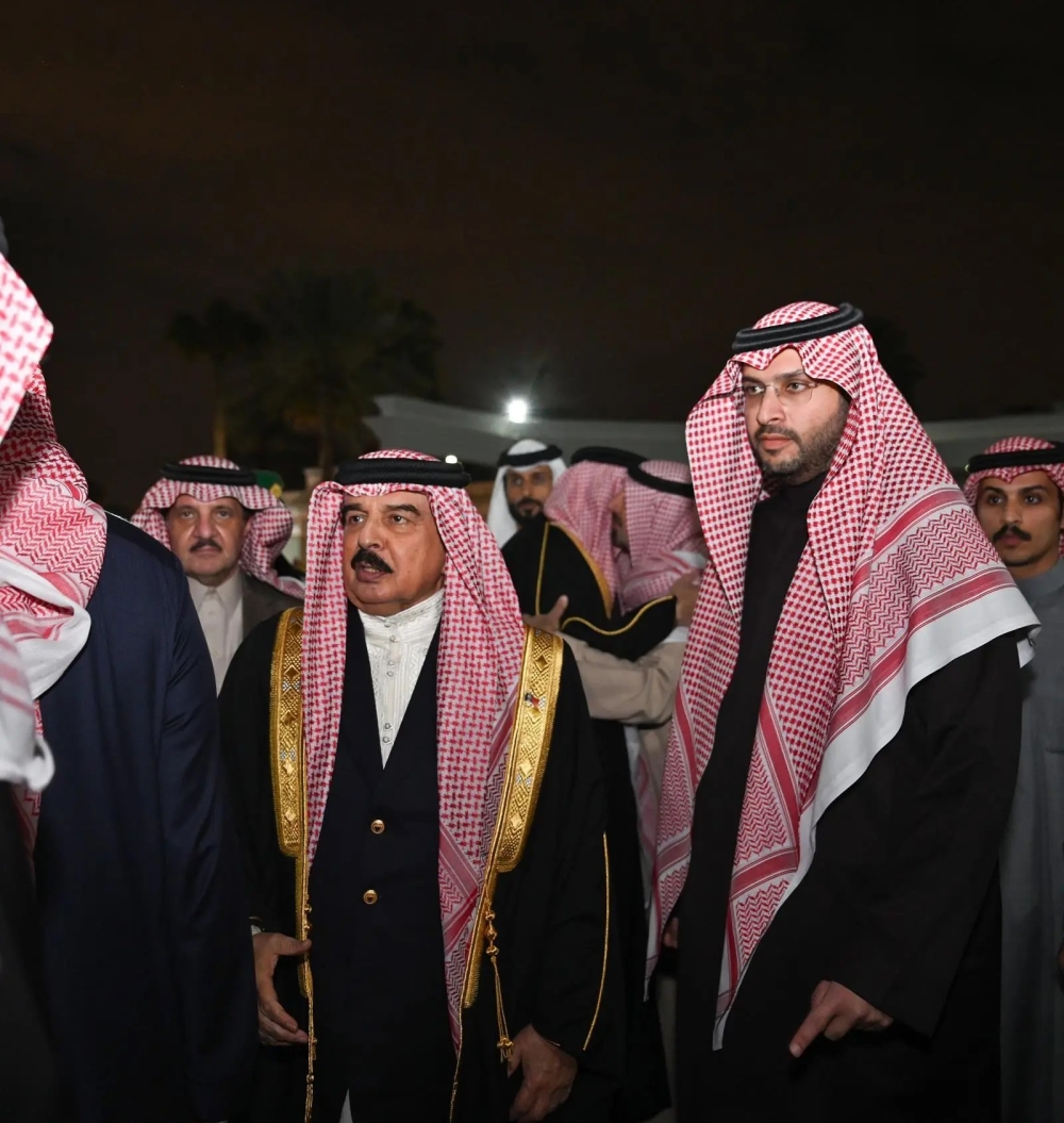 %d9%85%d9%84%d9%83 %d8%a7%d9%84%d8%a8%d8%ad%d8%b1%d9%8a%d9%86 %d9%8a%d9%82%d8%af%d9%85 %d8%a7%d9%84%d8%b9%d8%b2%d8%a7%d8%a1 %d9%81%d9%8a %d9%88%d9%81%d8%a7%d8%a9 %d8%a7%d9%84%d8%a3%d9%85%d9%8a%d8%b1