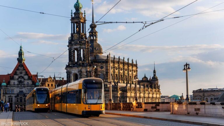 %d9%82%d8%b7%d8%a7%d8%b9 %d8%a7%d9%84%d8%b6%d9%8a%d8%a7%d9%81%d8%a9 %d9%81%d9%8a %d8%a3%d9%84%d9%85%d8%a7%d9%86%d9%8a%d8%a7 %d9%8a%d8%aa%d9%83%d8%a8%d8%af %d8%ae%d8%b3%d8%a7%d8%a6%d8%b1 %d9%81%d9%8a