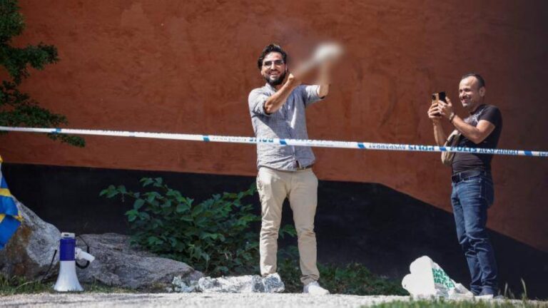 %d9%82%d8%b1%d8%a7%d8%b1%d8%a7%d8%aa %d9%85%d9%81%d8%a7%d8%ac%d8%a6%d8%a9 %d9%81%d9%8a %d9%82%d8%b6%d9%8a%d8%a9 %d9%85%d9%82%d8%aa%d9%84 %d8%ad%d8%a7%d8%b1%d9%82 %d8%a7%d9%84%d9%85%d8%b5%d8%ad