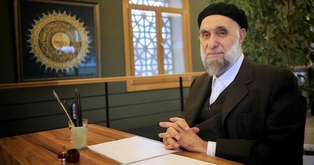 إسطنبول تودع “شيخ الخطاطين” حسن جلبي