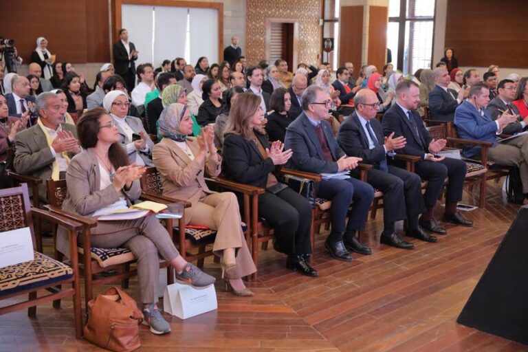 %d8%a7%d9%84%d8%ac%d8%a7%d9%85%d8%b9%d8%a9 %d8%a7%d9%84%d8%a3%d9%85%d8%b1%d9%8a%d9%83%d9%8a%d8%a9 %d8%a8%d8%a7%d9%84%d9%82%d8%a7%d9%87%d8%b1%d8%a9 %d8%aa%d9%8f%d8%b7%d9%84%d9%82 %d9%85%d8%b1%d9%83