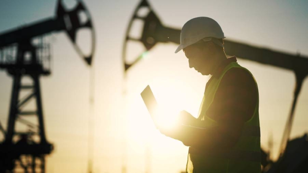 %d8%a7%d9%84%d9%86%d9%81%d8%b7 %d9%8a%d9%88%d8%a7%d8%b5%d9%84 %d8%a7%d9%84%d8%a7%d8%b1%d8%aa%d9%81%d8%a7%d8%b9 %d8%a8%d8%af%d8%b9%d9%85 %d9%85%d9%86 %d8%a2%d9%85%d8%a7%d9%84 %d8%ad%d9%88%d9%84 %d9%82