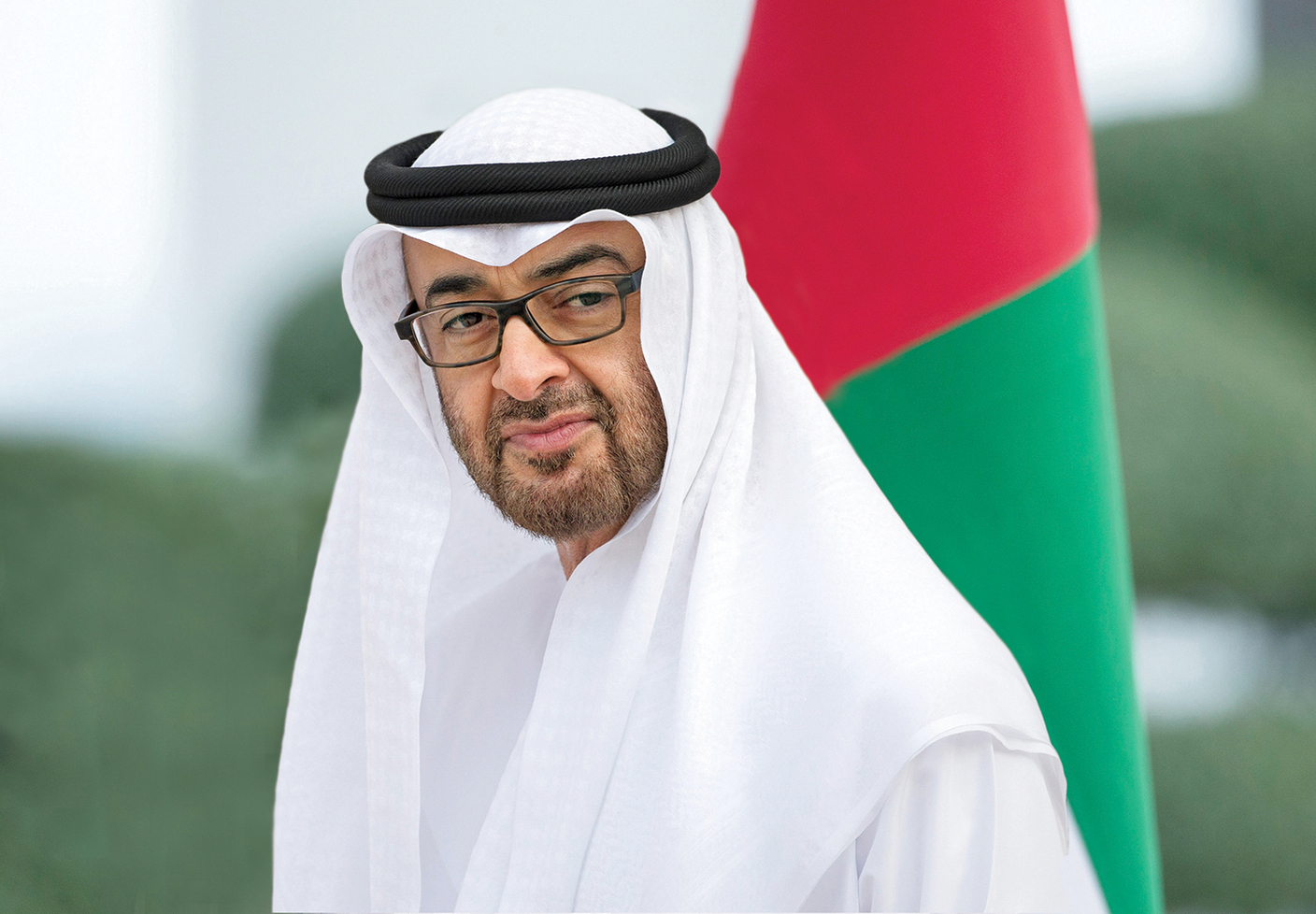 رئيس الدولة يقلد حمدان بن زايد “وسام أم الإمارات” ويكرم الفائزين بالدورة السابعة من برنامج الشيخة فاطمة للتميز والذكاء المجتمعي